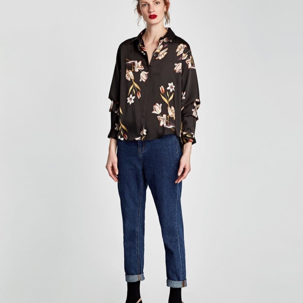 Zara Modern blouse with pleated sleeves by